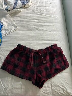 Women's Flannel Plaid Sleep Shorts - Burgundy & Black